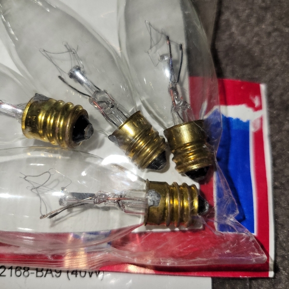 Incandescent chandelier lamp bulbs - Picture 4 of 4